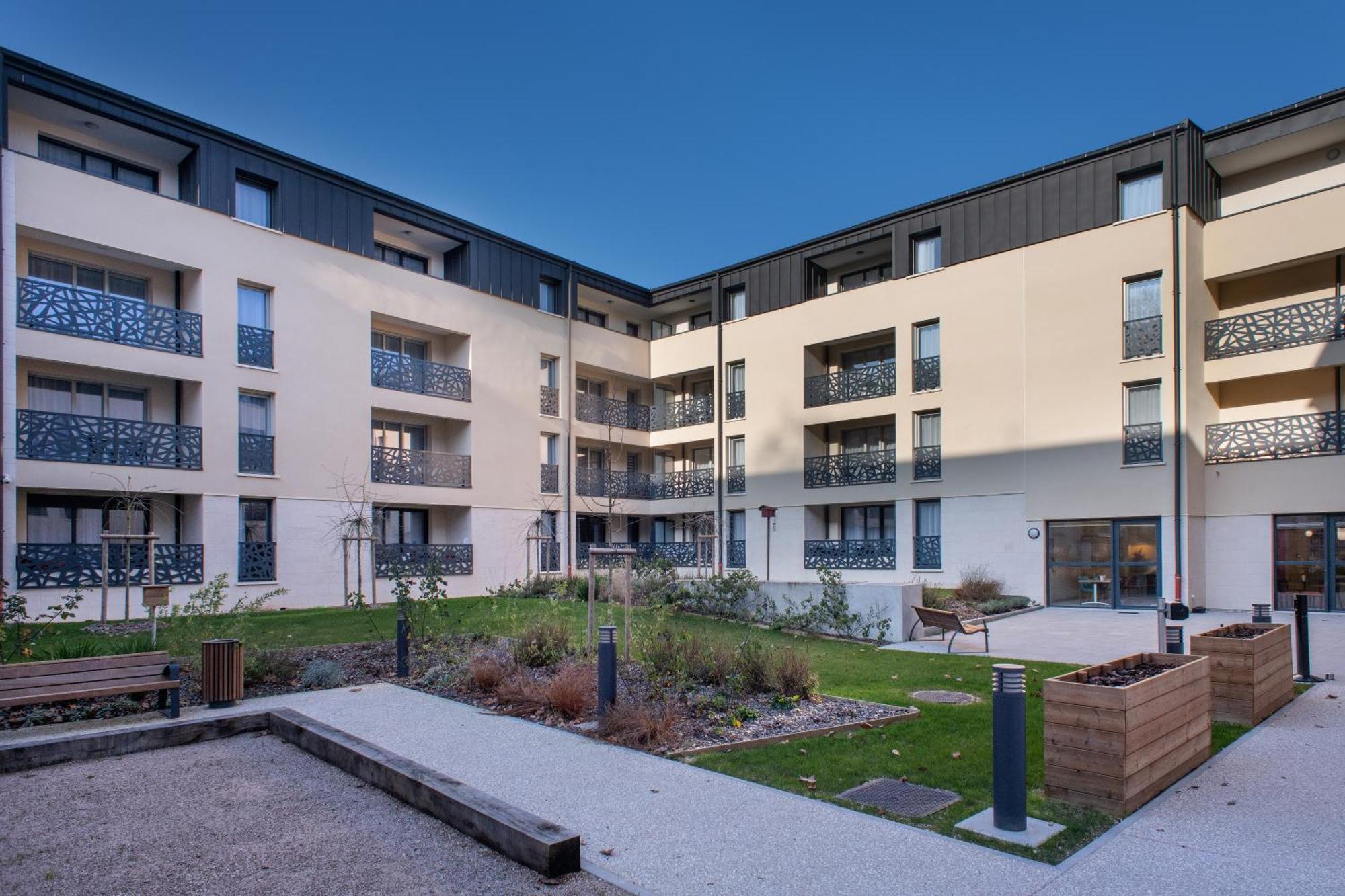 Domitys La Clef Des Arts Aparthotel Châlons-en-Champagne Exteriör bild